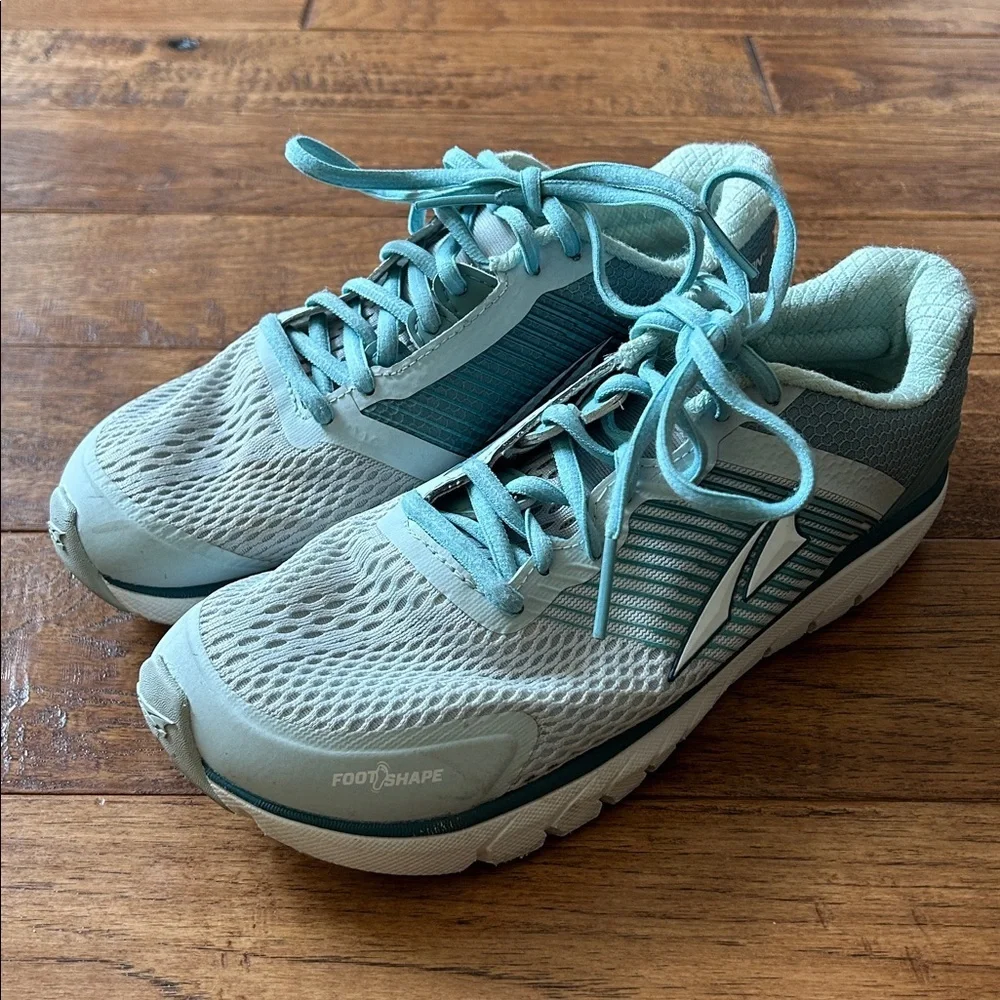 Altra Provision 4 Road Running Shoes Foot Shape Zero Drop Ice Blue Size 6.5
